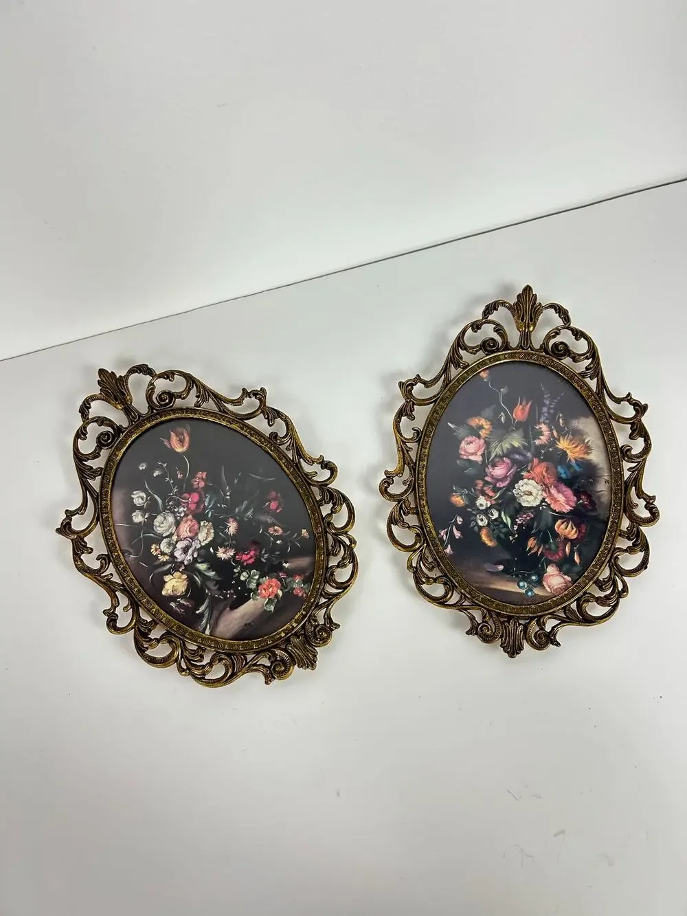Vintage Ornate Brass Oval Frame Floral Art Made in Italy Set of 2 Convex Glass